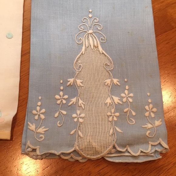 Vintage Hand Towels 1950s - Picture 2 of 8